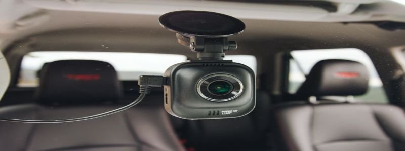 best dash cam under 200